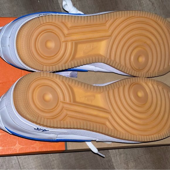 Colour of the month/ Varsity Royal/ Yellow gum - Picture 6 of 8